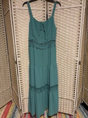 Scarlett Darkness Green Lace-Trim Maxi Dress with Lace-Up Bodice